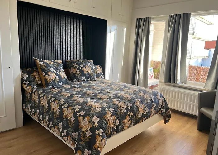 Ruim Appartement met Zeezicht